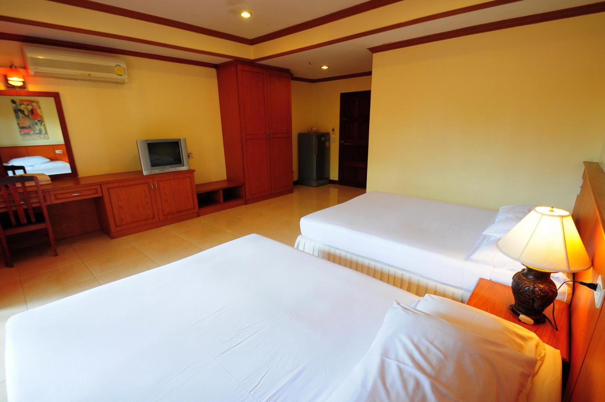 Deluxe Queen Room Two Queen Beds